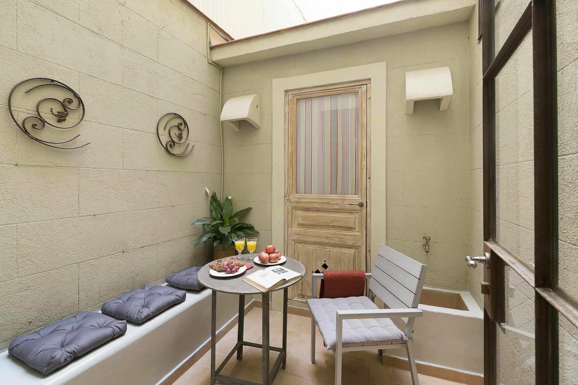 Palace Gracia Nextdoor Barcelona Exteriör bild
